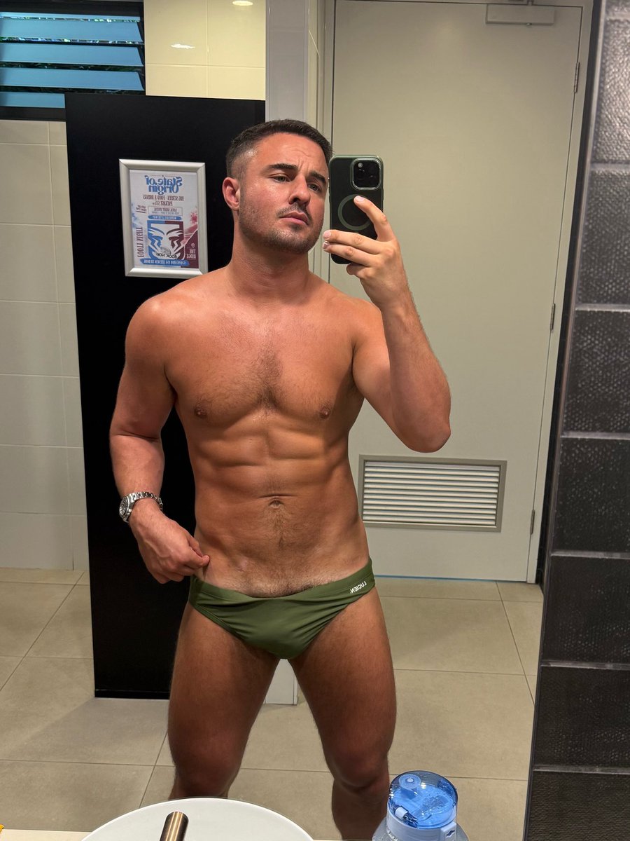 Oliver Bailey tweet media