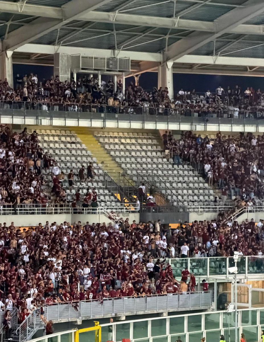 1899 Mode Ultrà tweet media