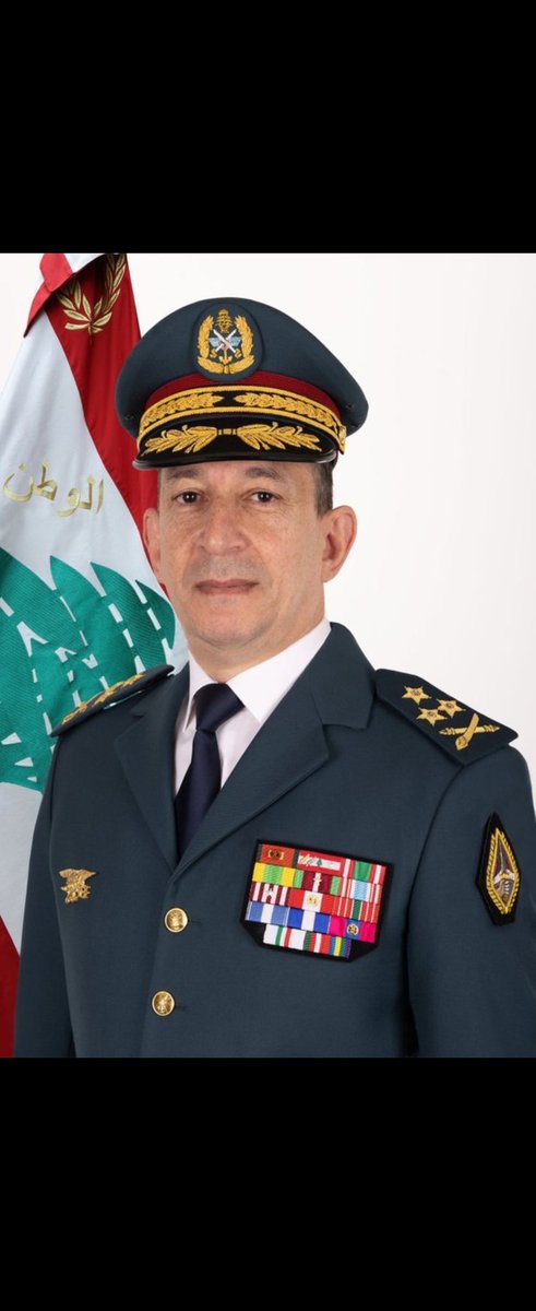 tmatta16's tweet photo. قائد جيش لكل لبناني شريف يريد الحفاظ على  ال١٠٤٥٢ كم٢ وليس لجزء من اللبنانيين يريدون إرضاء  أوامر السفارات .
شرف ، تضحية ، وفاء من أجل الحفاظ على كل حبّة من تراب هذا الوطن .
جيش ، شعب ، شهداء ليبقى لبنان للبنانيين. 
#باسيلي_وأفتخر
#ذكرى_التحرير https://t.co/HVGWP4bfdV