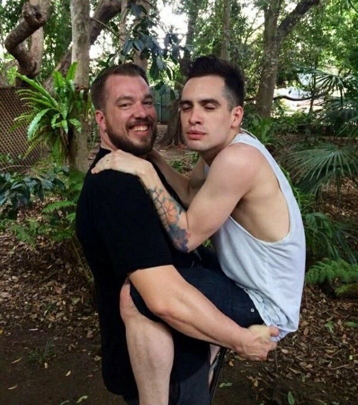 pulling_teethh's tweet photo. day 25. https://t.co/OrnVGeeIem