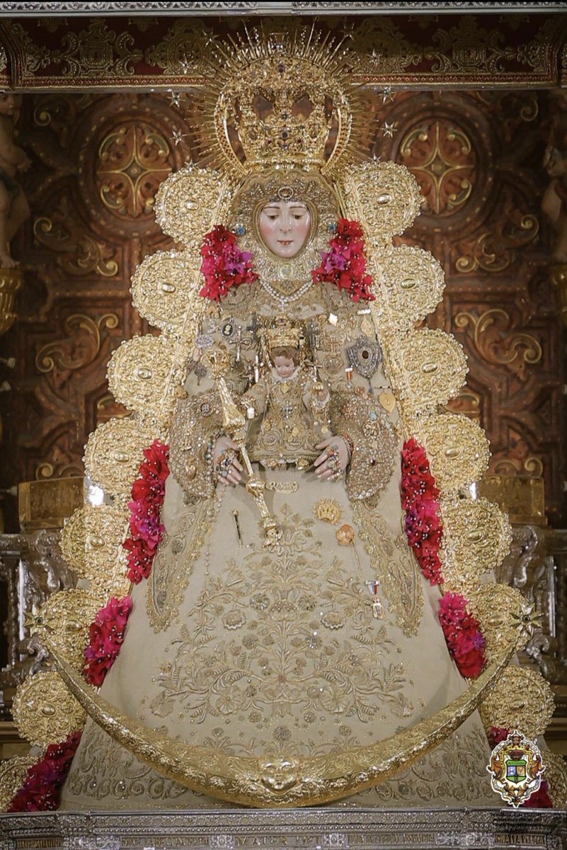 cofradeperuano's tweet photo. Ya se hallan las rocinas a la espera de un nuevo alba, ese amanecer donde el Espíritu Santo se posa sobre cada peregrino. ¡A tus plantas se arrodilla tu rebaño, Pastora Divina! https://t.co/LoFaT3E5kd