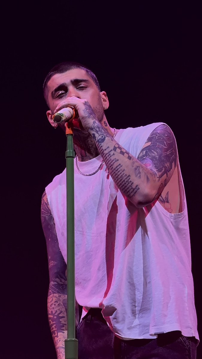 adacinha is touring in the UK with Zayn 🐆 tweet media