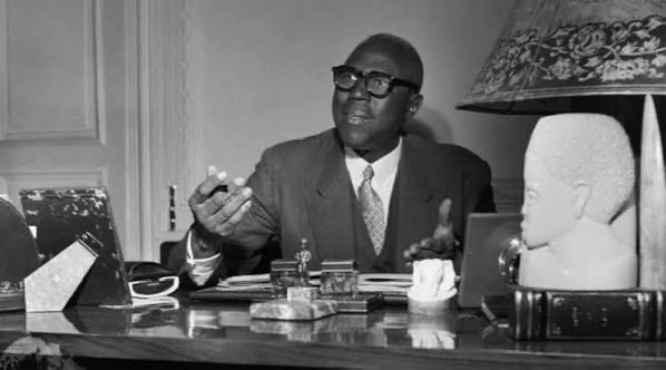 𝙇𝙚𝙪𝙢𝙞𝙣𝙚 🇸🇳🇵🇸 tweet media
