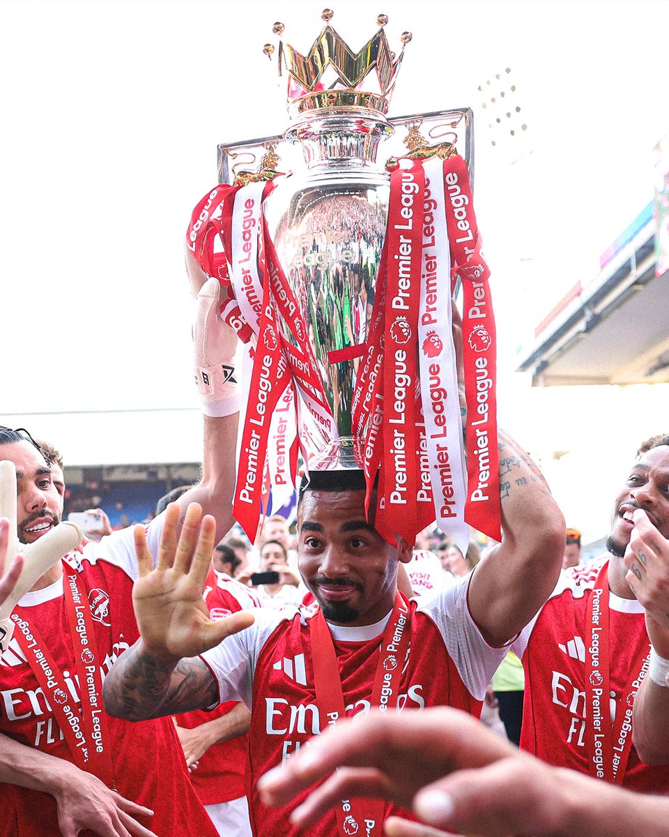 Premier League tweet media