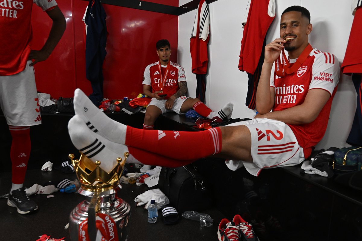 Premier League tweet media