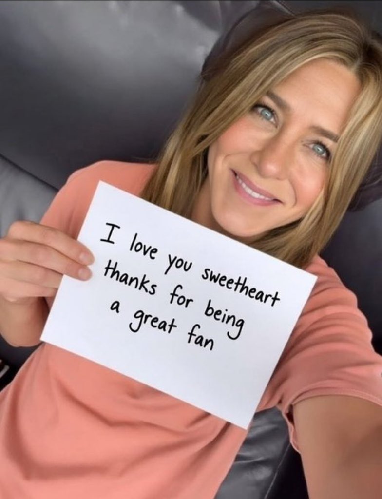 Jennifer Aniston tweet media