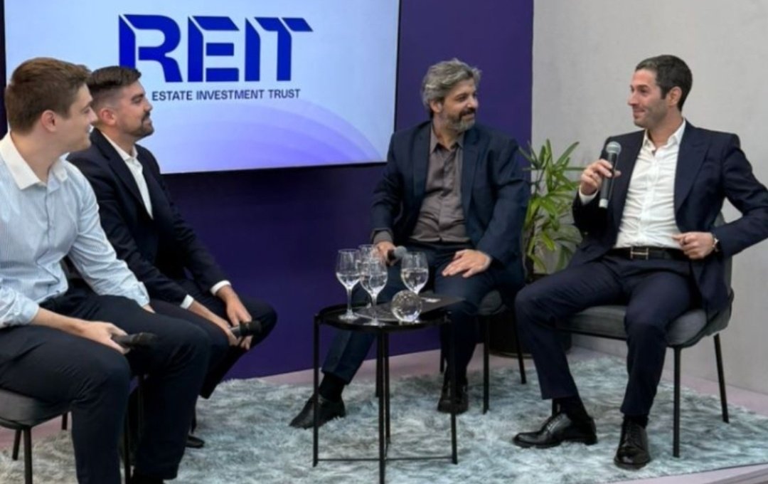 IEB MÁS tweet media
