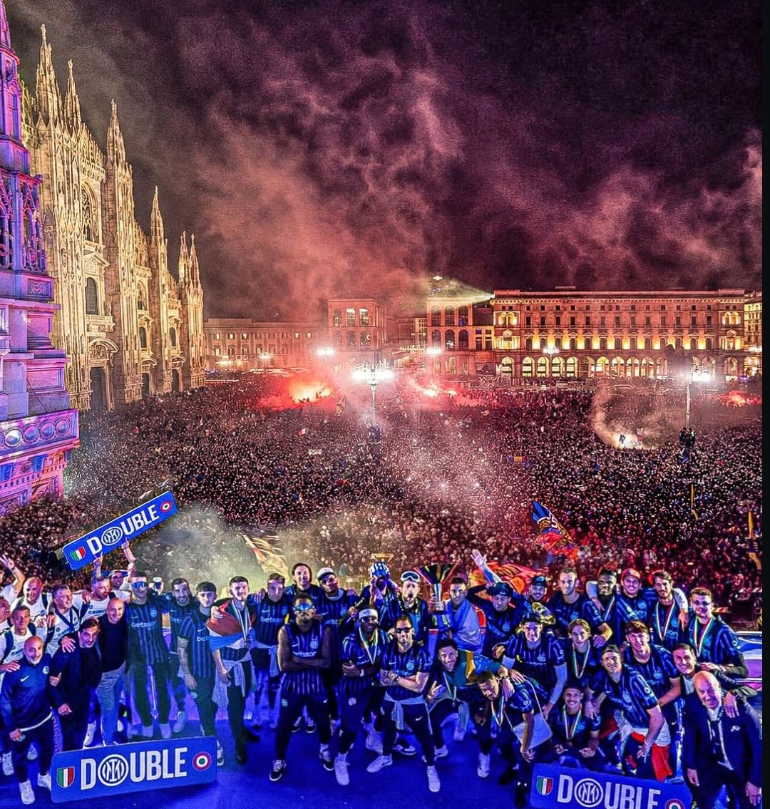 FCIM_SS's tweet photo. JAJAJAJAJAJA SIGAN GANANDO DERBIS QUE MIENTRAS TANTO PAPÁ SIGUE GANANDO SCUDETTOS

SEGUNDO EQUIPO DE LA CIUDAD Y COMO BUEN SEGUNDON JUEGAN LA SEGUNDA COMPETENCIA EUROPEA 👋👋 https://t.co/teFY70W3jh