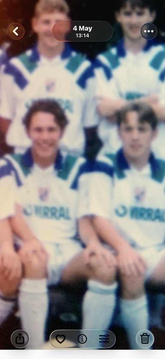 NjhNjharl's tweet photo. Good to catch up with my old Tranmere team mate Alan Roger’s what a player he was and even better fella ❤️⚽️😉 https://t.co/qKB6WO5IMR