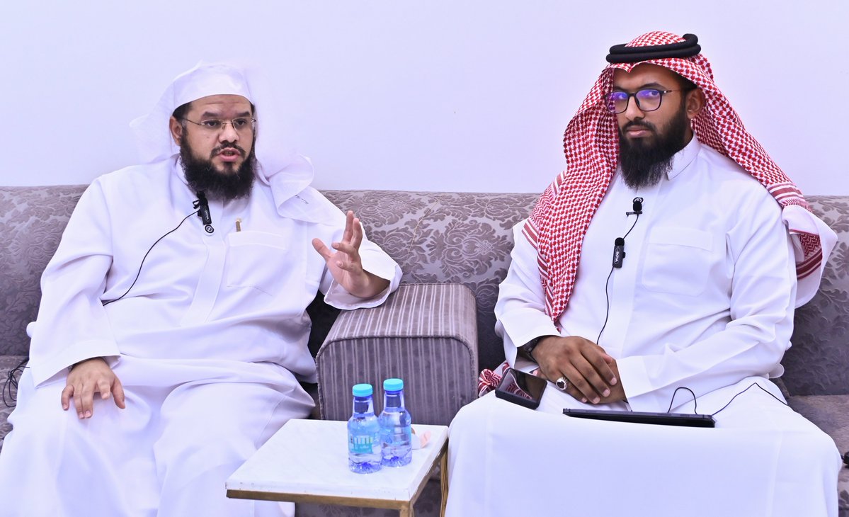 t7com_sa's tweet photo. تشرفت شركة #تحاكم_للمحاماة_والاستشارات_القانونية بالتعاون مع نادي سابقة القانوني
@SabiqaClub
وبرعاية شركة أعم للمحاماة
@aamlawsa
بتنظيم الأمسية القانونية بعنوان: 
“المحامي والوقف.. رؤية قانونية لتحديات الوقف وحلوله”
 
والتي قدّمها المحامي/ أسامة بن عبدالمحسن المرشد
 حيث تناولت الأمسية عددًا من الجوانب القانونية المرتبطة بالأوقاف والتحديات العملية والحلول النظامية ذات الصلة.  
نتقدم بجزيل الشكر والتقدير للحضور الكريم على تفاعلهم وإثرائهم للنقاش
@Fiqh_issues