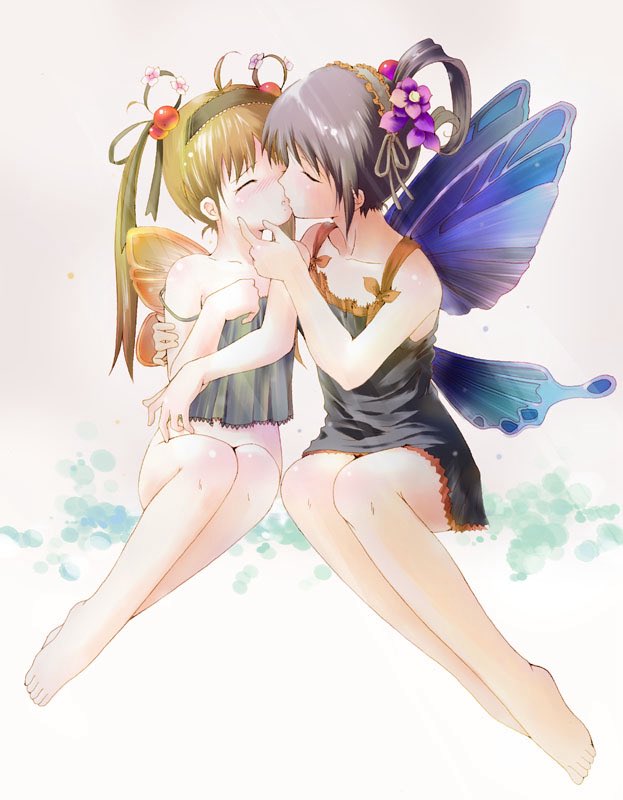 yuri archive tweet media