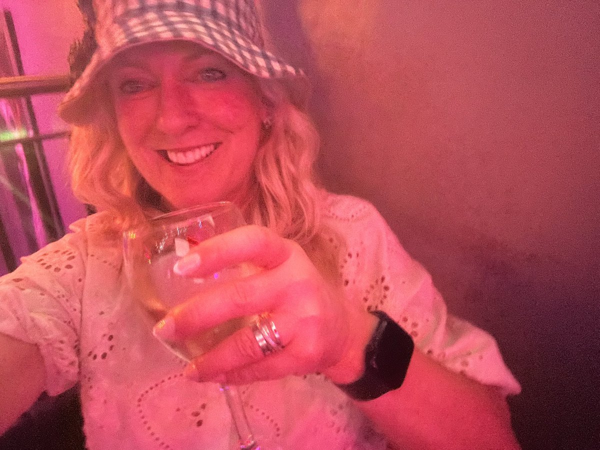 Joanne tweet media