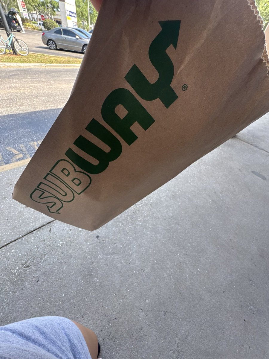 Arleweb's tweet photo. Spent my last $14 on this subway lol, can anybody send me some money to get a drink to go with it?😕🐽🐽🐽🐽 https://t.co/HZBCFBAeIr