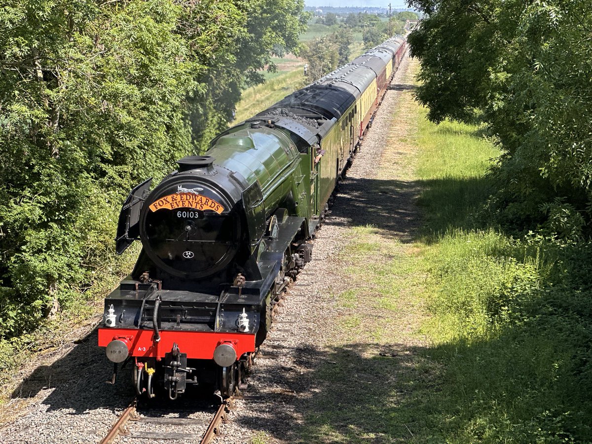 upthebrewers's tweet photo. Had a little look at the Flying Scotsman (and the Class 20) on the @GCRNottingham today… https://t.co/XqkGttDtCh