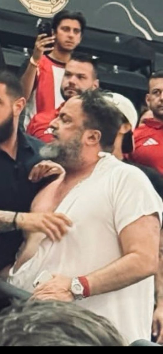 ελευθ_επαγγελματίας tweet media