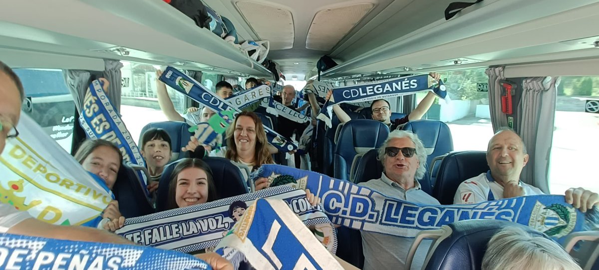 OnceLeonesLega's tweet photo. 1400 km en un día. Da igual la categoría o el resultado. El Lega sois vosotros. El Leganés es su afición. #RugeButarque https://t.co/J83O8B07Es