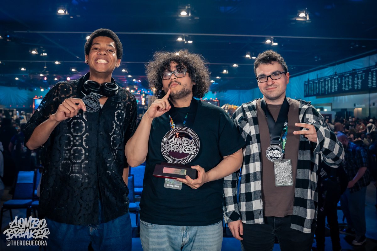 COMBOBREAKER's tweet photo. Congratulations to Top 8 of Skullgirls 2nd Encore at #CB2026.

🏆 @dekillsage 🇺🇸
🥈 05mario 🇺🇸
🥉 @cloudking211 🇺🇸
🏅 @Adeveis 🇺🇸
🏅 @TheZiadGuy 🇺🇸
🏅 @Flankroast 🇺🇸
🏅 @JuustMoose 🇺🇸
🏅 @notkendall652 🇺🇸

📸 @TheRogueCora https://t.co/06FqmekHgZ