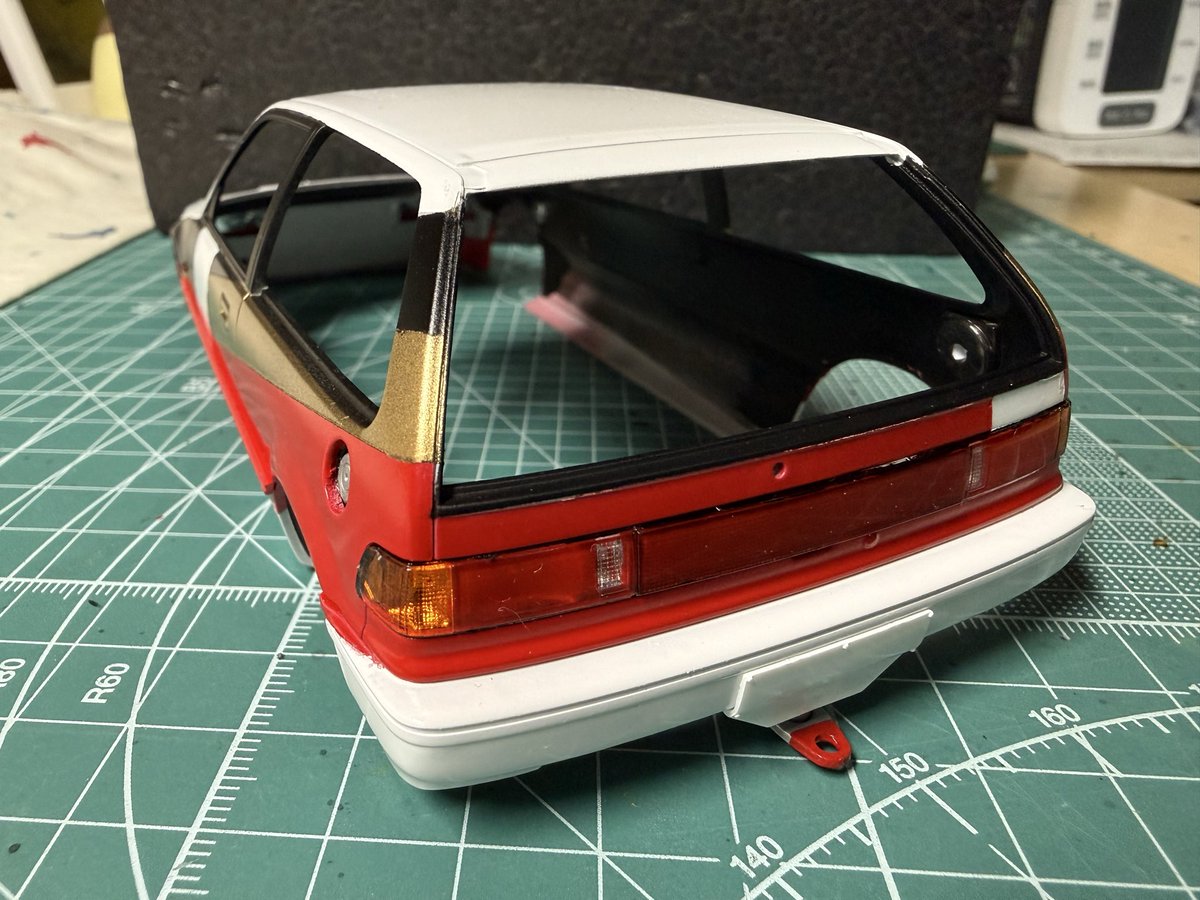 kiyobinbo_1971's tweet photo. #All_That_Competition_Car2026
#ハセガワ #ホンダ 無限MOTUL #シビック #EF3 '88
ライトとバンパー取り付け
これでクリアーをスプレーしても良いかな😃 https://t.co/FOWeiPVthc