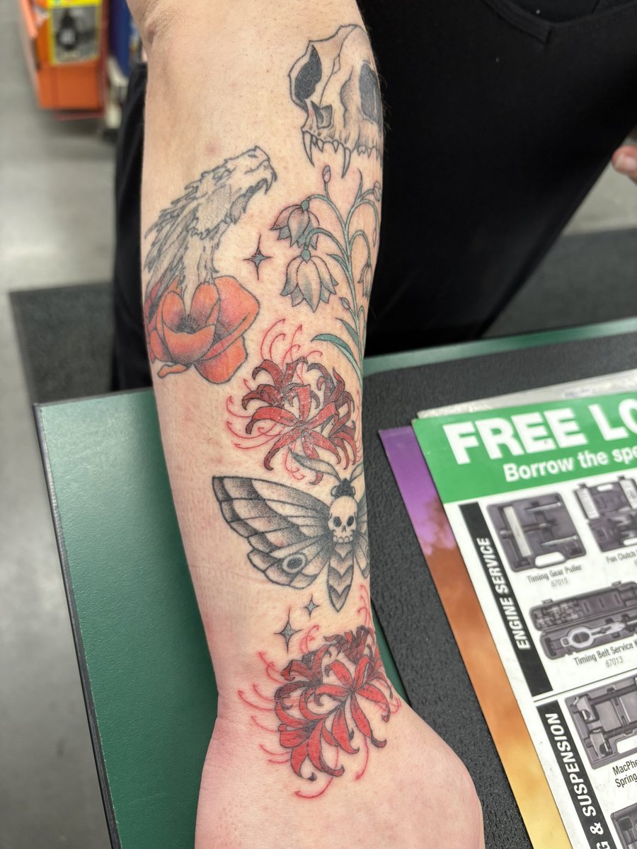 Hellsqueen26's tweet photo. Sleeve progress 🥰🥰 https://t.co/kLOV5mI84w