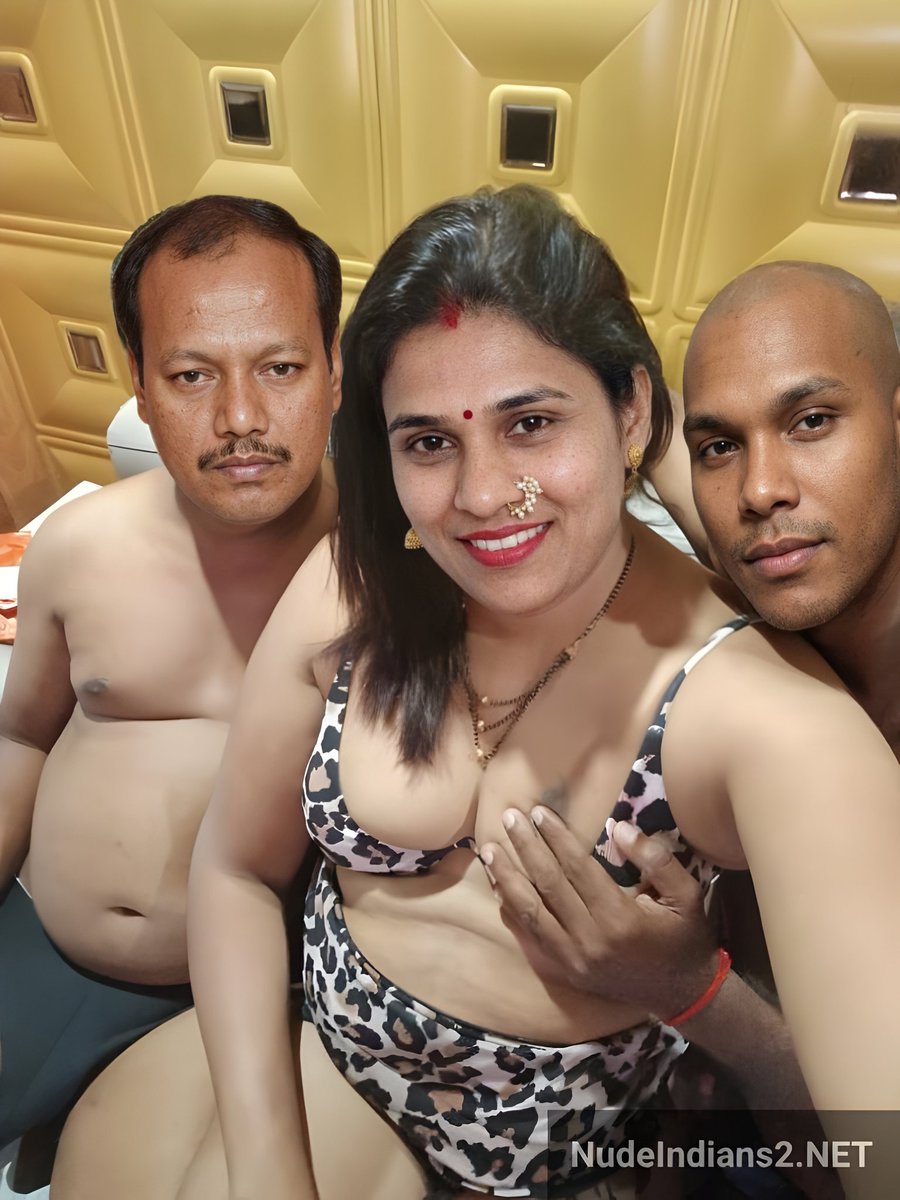 Sunita6kamwali's tweet photo. Sunita sex with suresh and her friend https://t.co/VNyoeCatd3