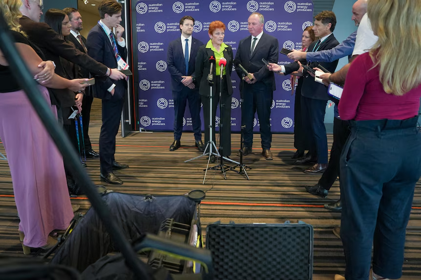 theunaustralian.net tweet media