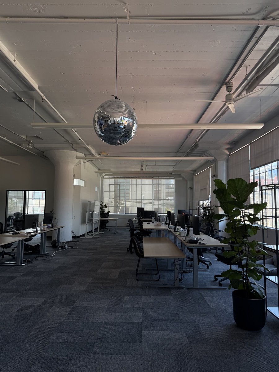 leojamartinez's tweet photo. go to the office

enjoy building https://t.co/Oyn9NvIIoq