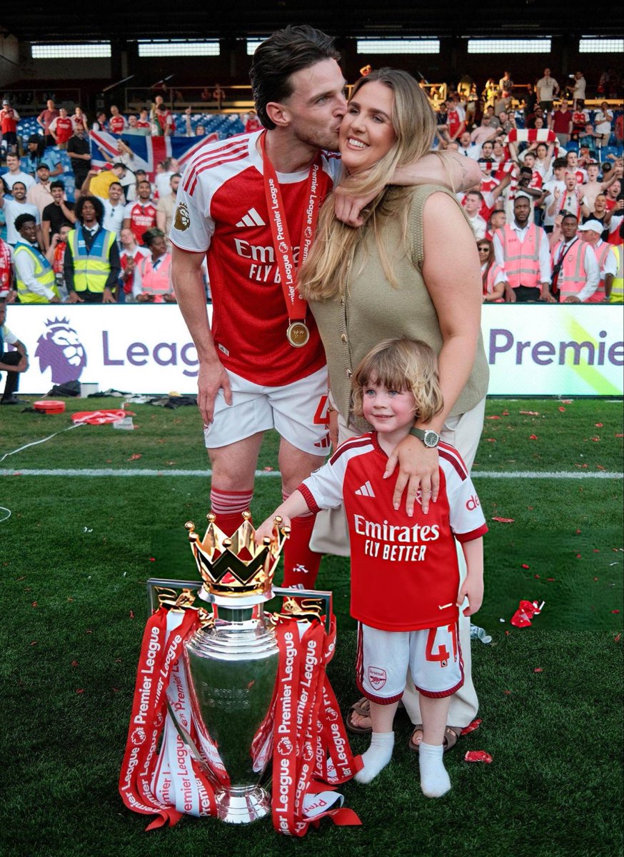 DailyAFC tweet media