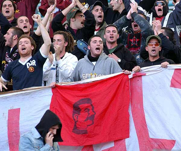 Antifa_Ultras tweet media