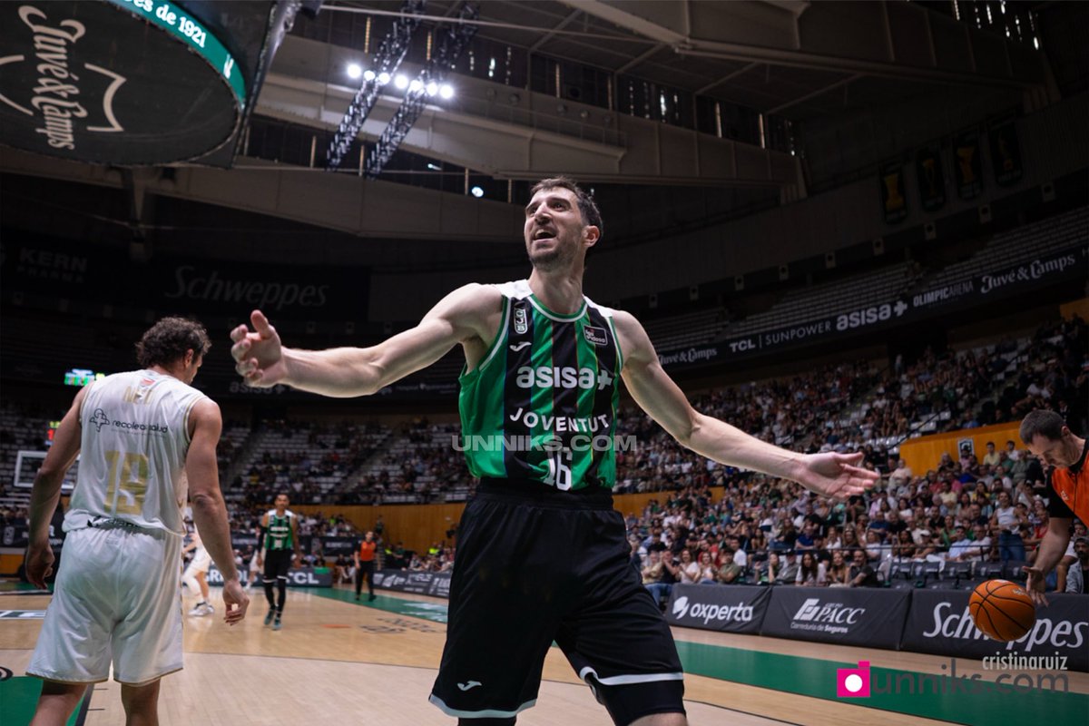 unnika's tweet photo. Som el bressol. 💚🖤

📷 @unnika per @sobrelabocina https://t.co/MUR5sFq2oY
