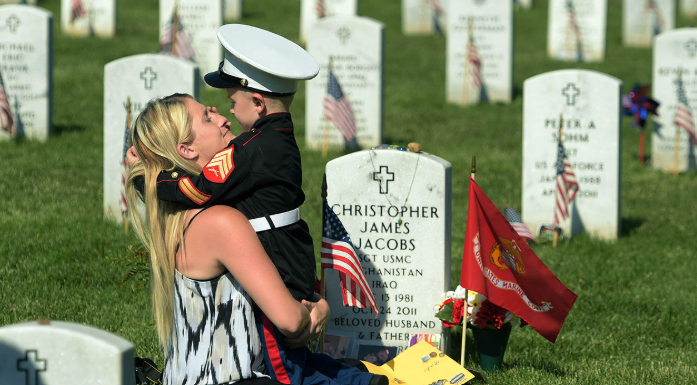 A1Policy's tweet photo. This is why you stand for our National Anthem and not KNEEL.

Never forget this Memorial Day. https://t.co/M4IGQ4XTdN