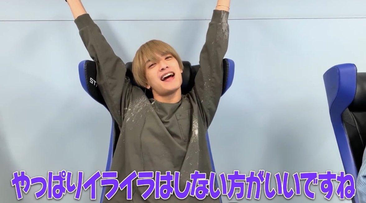 りん tweet media