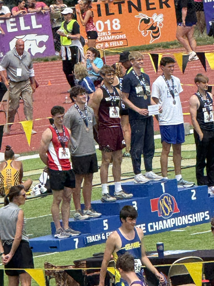 schneid09_t's tweet photo. Amazing track season couldn’t have asked for a better weekend!! 
State Class C meet 
400m - 50.17 5th place  
4x1 - 42.50 🥈2nd    First Leg
(School Record)
4x4 - 3:23.78 🥇1st    Second Leg
(School Record) 49.5 Split 
@oleballcoach1 @PrepRedzoneNE https://t.co/G0YcuP7tlm