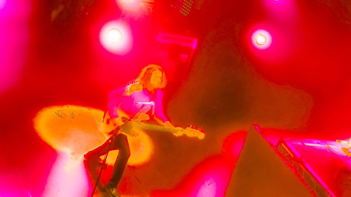 Astrid16318158's tweet photo. Midge Ure #MidgeUre #UsherHall #photo https://t.co/YzKRQnAJbv