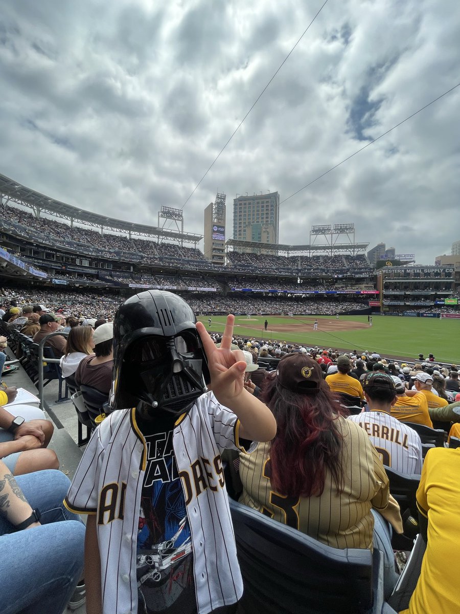 yagirloca's tweet photo. #FortheFaithful https://t.co/uT7q8yMDet