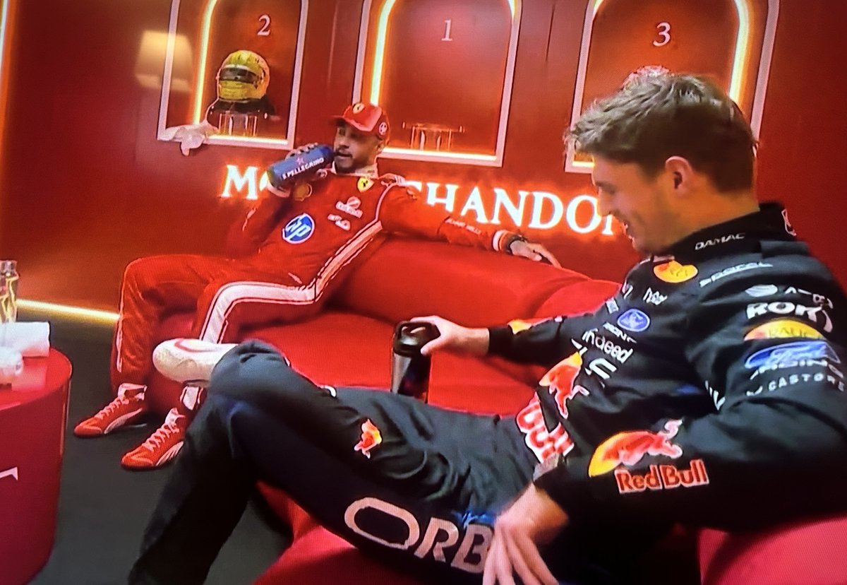 F1 Caps tweet media