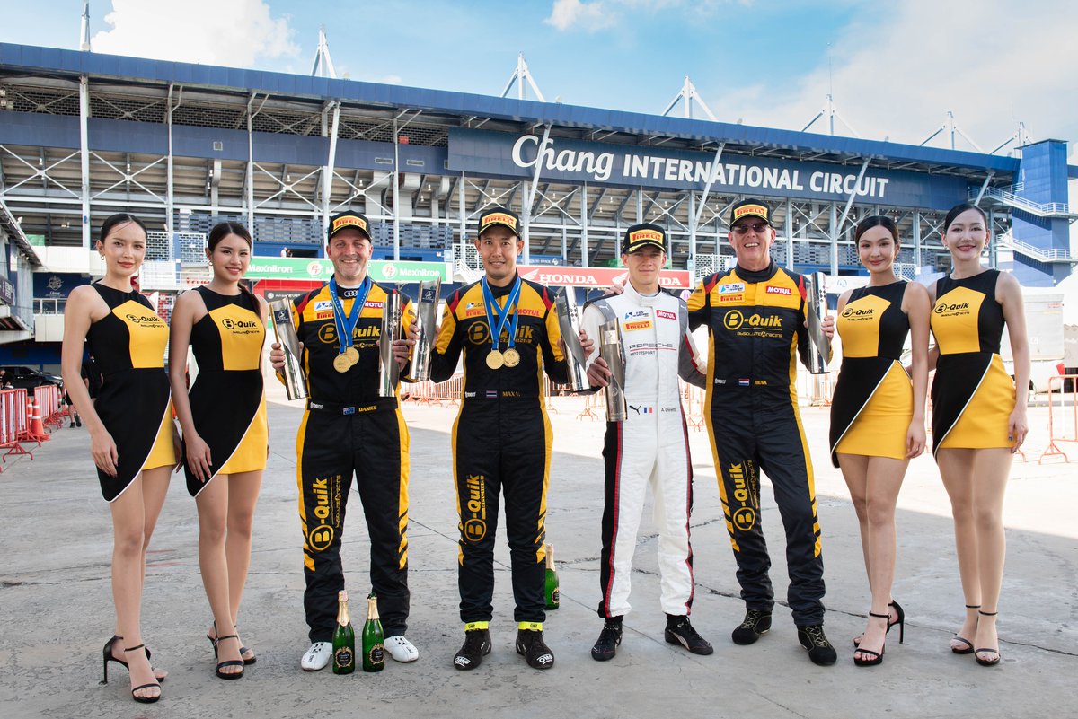absolute_racing's tweet photo. #TSS - WINNING START TO THE NEW SEASON FOR B-QUIK ABSOLUTE RACING

B-Quik Absolute Racing kicked off the 2026 season in style during a blisteringly hot and action-packed weekend at Chang International Circuit in Buriram🇹🇭.

👉🔗 https://t.co/3OHkt04KPC https://t.co/JMpAAslnjn