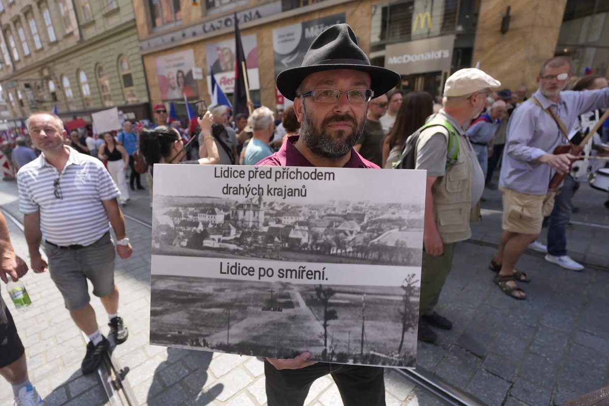 VidlakovyKydy tweet media