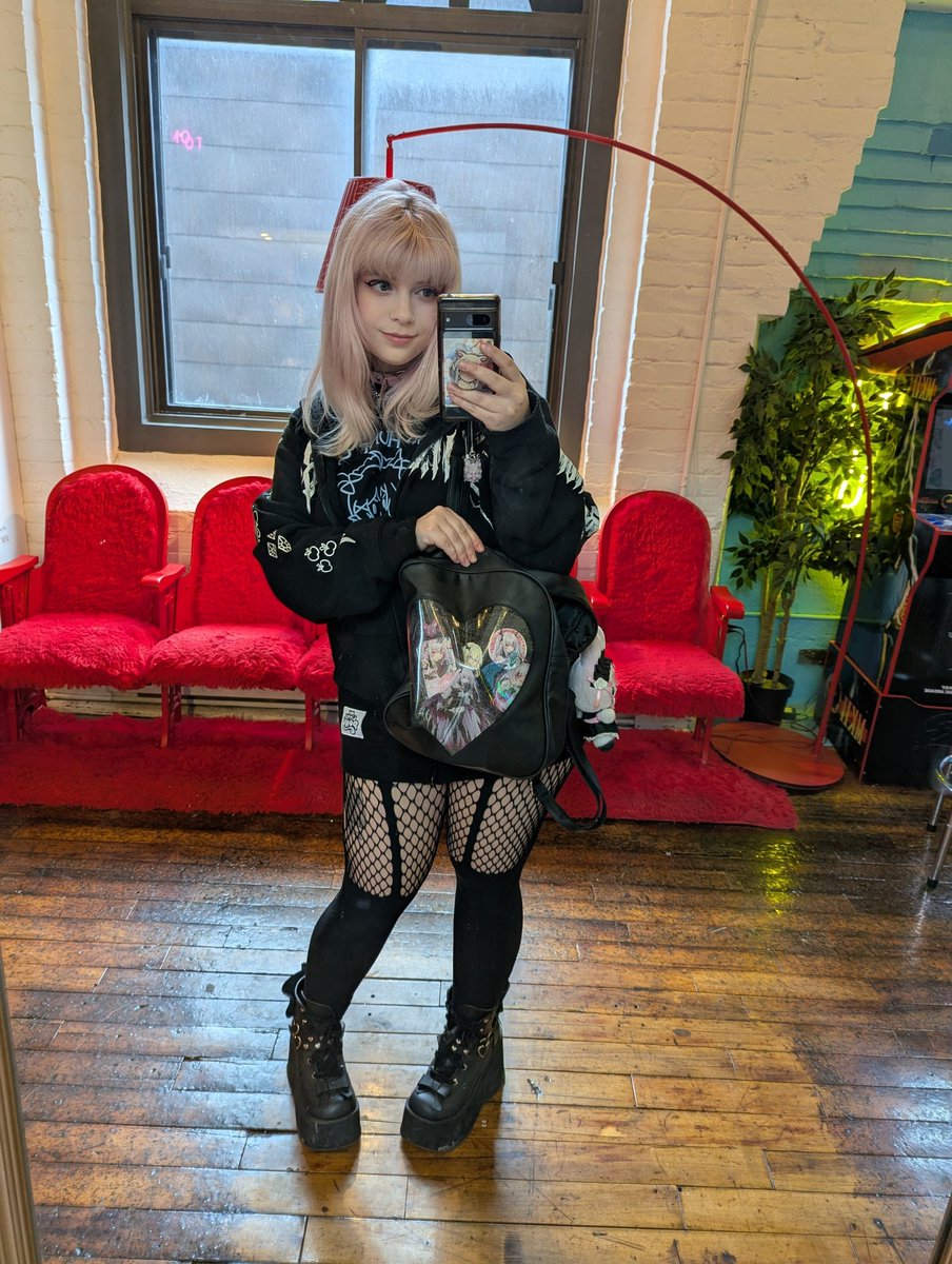Julibee tweet media