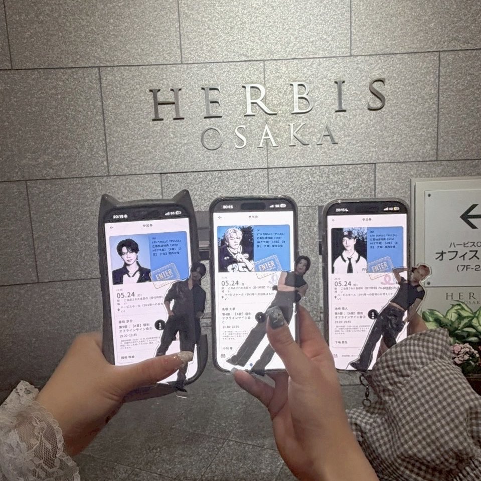 xhqn1_'s tweet photo. 0524 個人サイン会✨🤎

今期もりーくんは神でした( ; ; )
会ってくれたみにちゃんありがとう♡！
 #INIオフライン    #池﨑理人 https://t.co/nqINhmGG8A