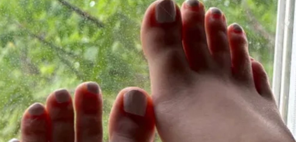 ccherryybbombb's tweet photo. #feet #feetfetısh #whitetoes #paypiggies #toes #feetworshi̇p #feeteaters #feetobsession #footfetısh #footdaddy #foot https://t.co/vR4vRlqEod