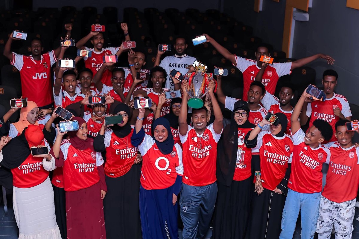 YahyeYou's tweet photo. Arsenal funs celebrating in #Mogadishu #Somalia #Arsenal #champions https://t.co/wJCDmsdOUR