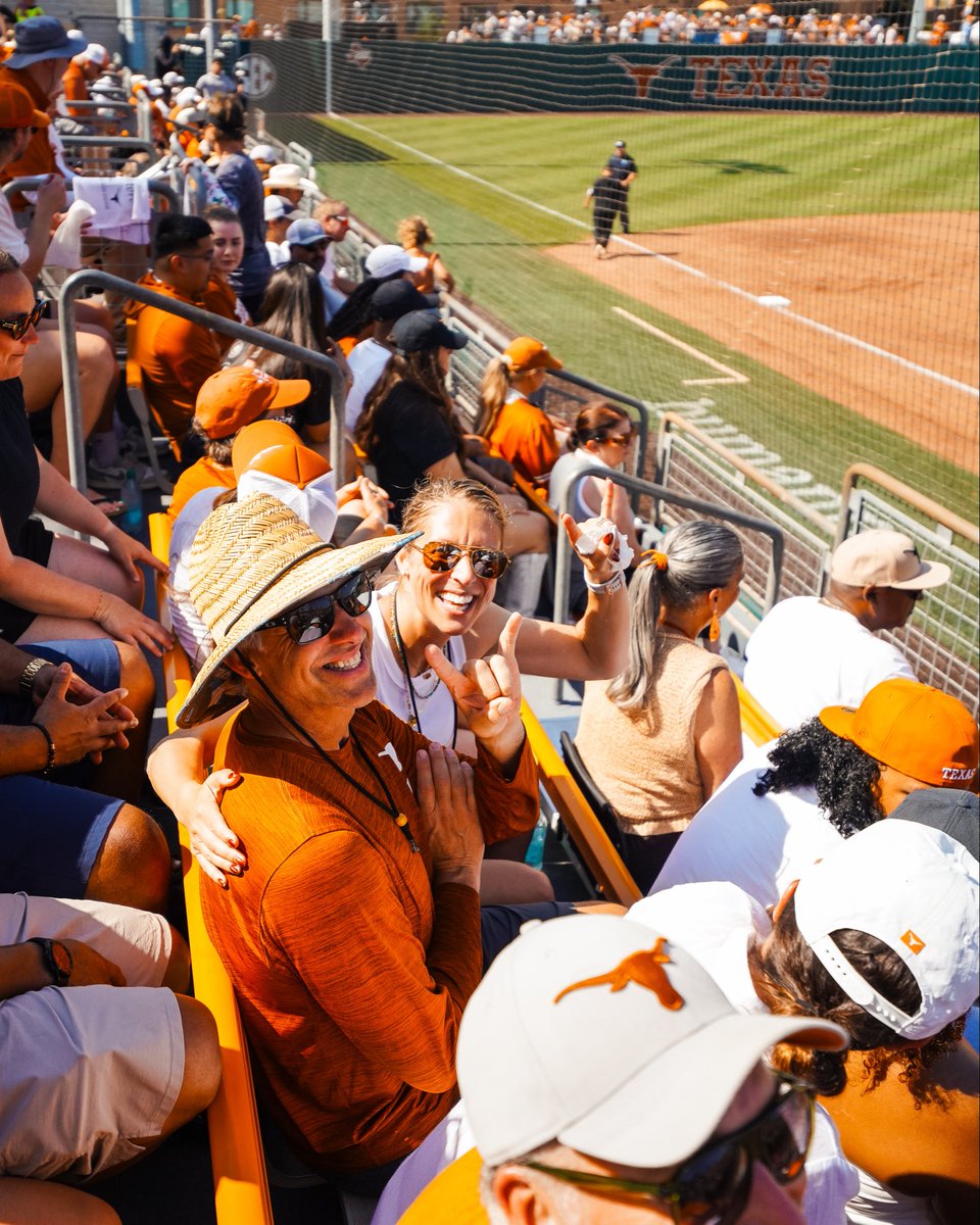 Texas Beach Volleyball tweet media