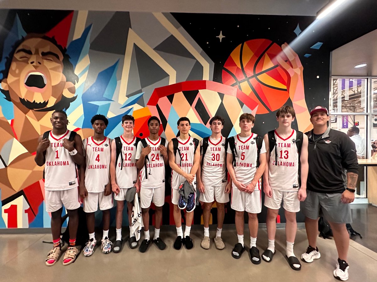 TeamOKBB's tweet photo. Our Team Oklahoma 14U-17U @NxtProHoops teams played this weekend in Norman! It was our last @PRO16League spring event! 

17U Red / 1-3 / (16-9) @coachloganlarue 
16U Red / 3-1 / (18-6)  @h_rodriguez23 
15U Red / 3-1 / (18-6) @JettJobe16665
14U Red / 0-4 / (5-7) @hfrisby24 https://t.co/UAijmLeoTG