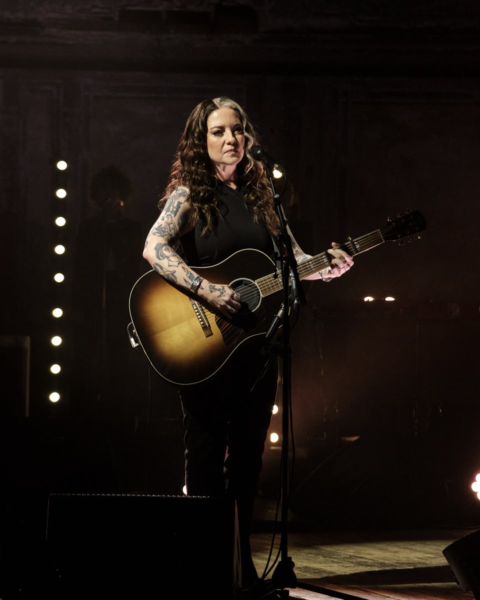 Ashley McBryde tweet media