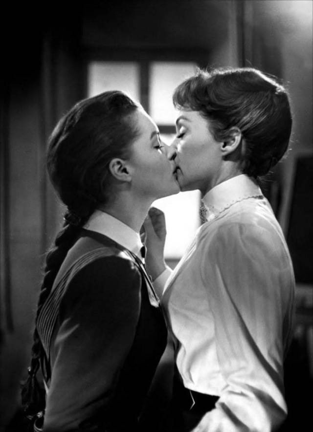 vintageminii's tweet photo. happy birthday lilli palmer https://t.co/f1VKug9JZ7