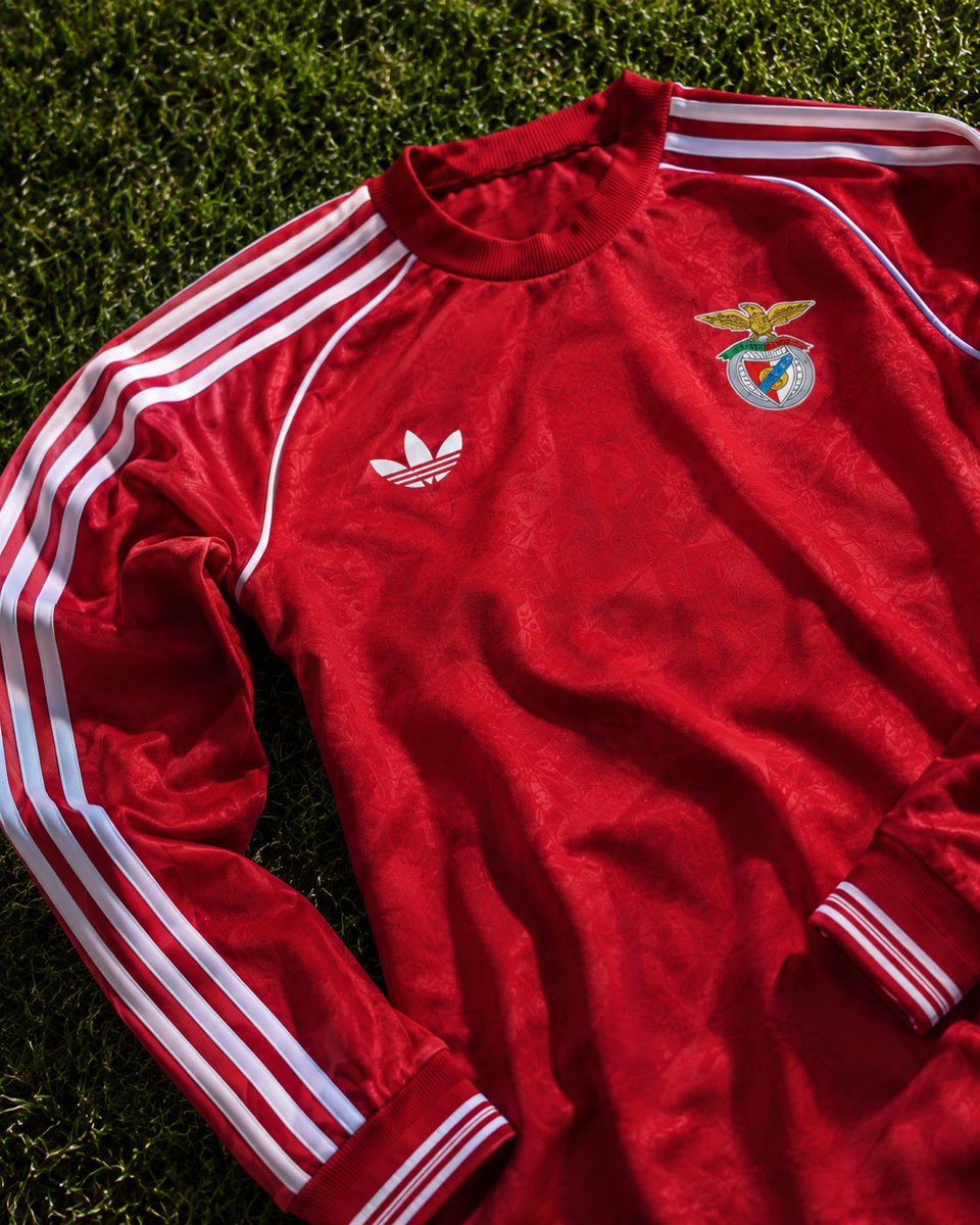PLUS Benfica tweet media