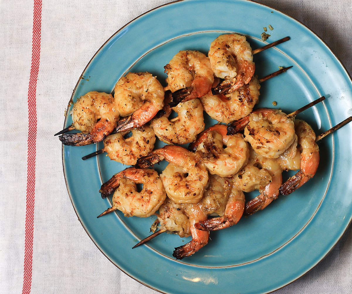 AnnaVocino's tweet photo. Have you ever tried Asian-marinated shrimp skewers? 🍤😋 Indulge in this savory recipe from Eat Happy and satisfy your seafood cravings today! #foodie #shrimplover #delicious #recipeinspiration #EatHappy https://t.co/YETUdemuM9 https://t.co/qzge5vljP4