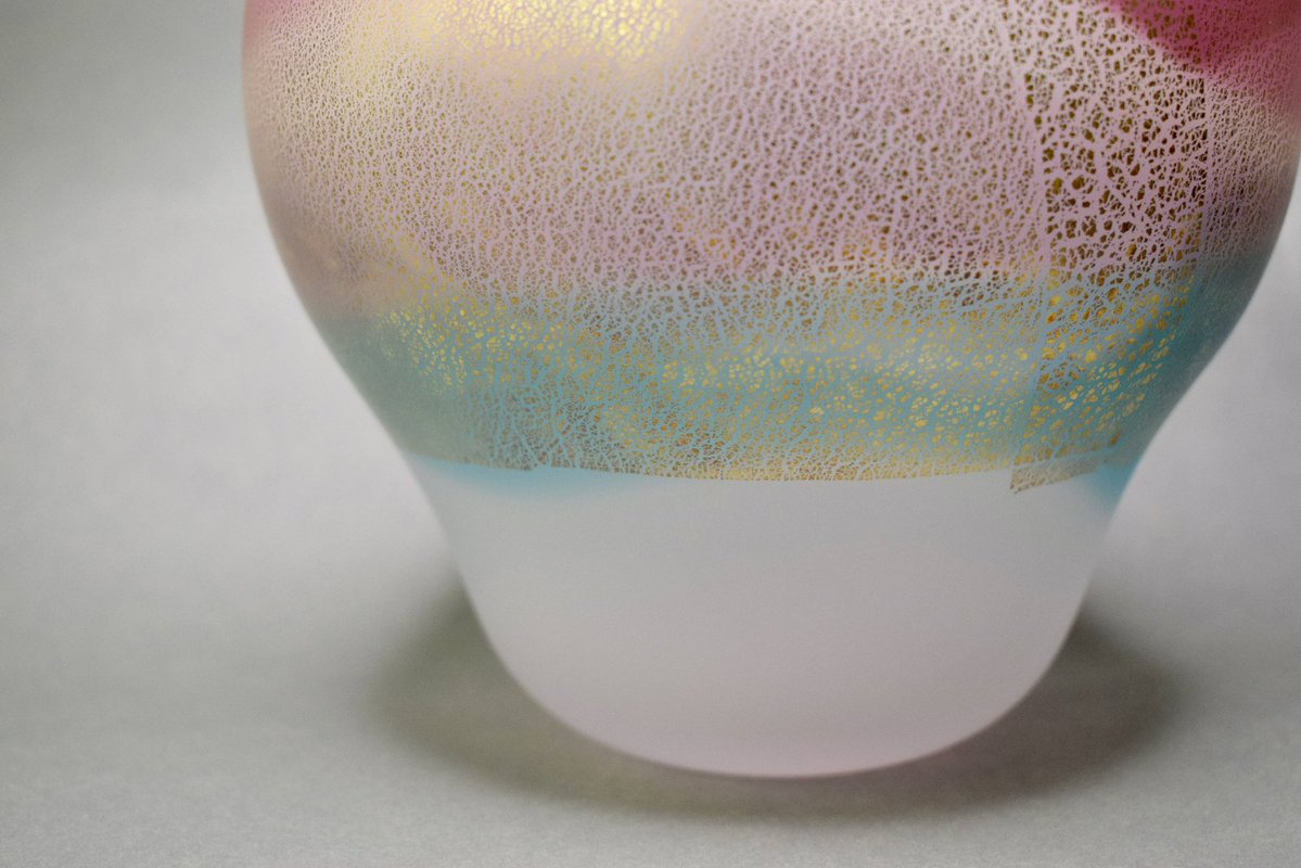 こちらの作品は茶道具の「水指」になります。 作品展、購入に関するお