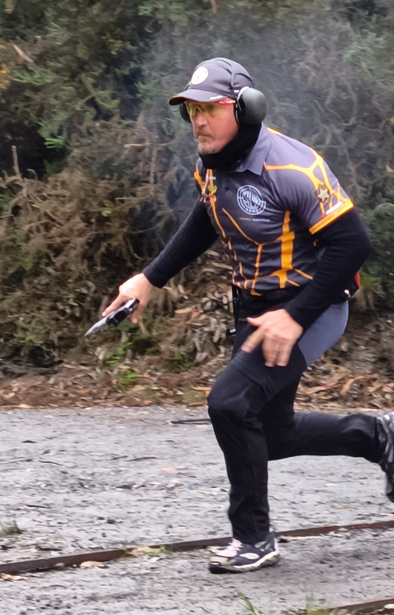 rfedeto's tweet photo. 🔝 Podios | 🏆 III Fase Copa Presidente IPSC Arma Corta 

📅 15-17 de mayo
📍 As Pontes (A Coruña)
🙋‍♀️ Organiza: S.D. Pena da Revolta

🟥 OVERALL 

- General

🥇 ESPÍLEZ, Iván (CAT)
🥈 SÁNCHEZ PARDO, Carlos Javier (CEU)
🥉 GARCÍA QUIRÓS, Julián (AST) https://t.co/4UUeEXtcpX