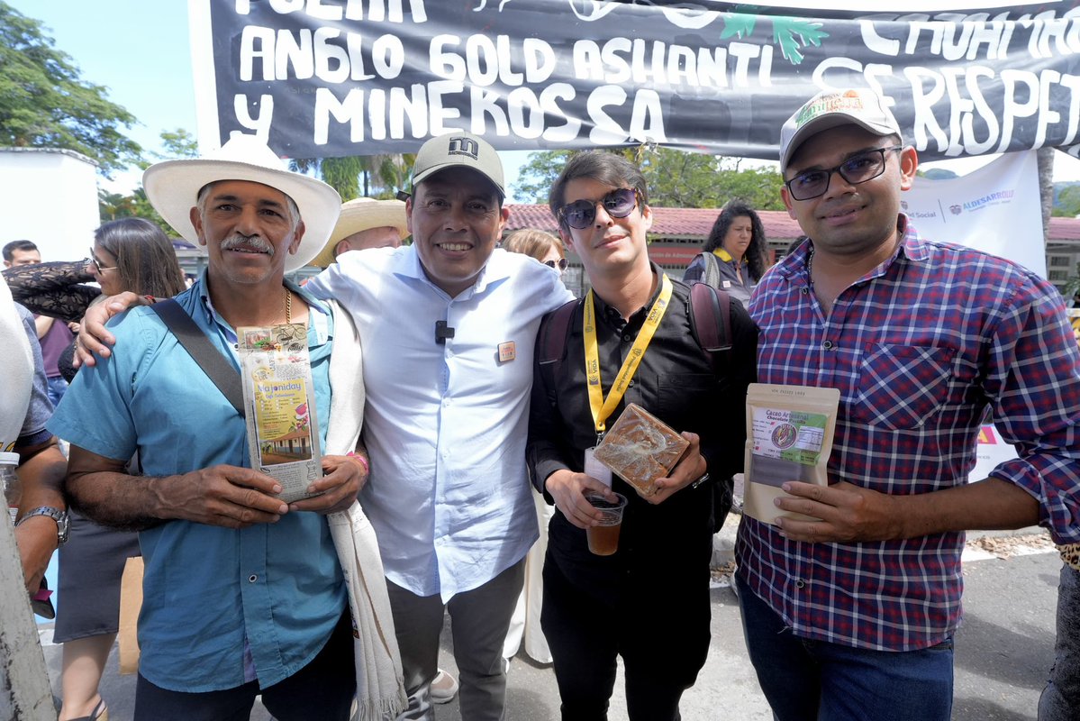 Simón Rivera tweet media